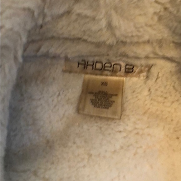 Arden B. Winter white Faux Fur shearling vest - Picture 4 of 7